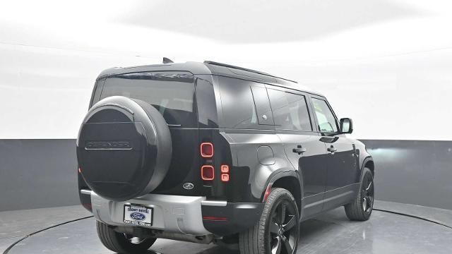 2023 Land Rover Defender 110 SE