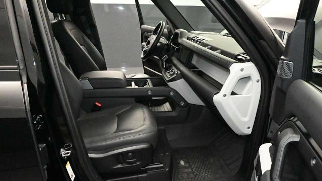 2023 Land Rover Defender 110 SE