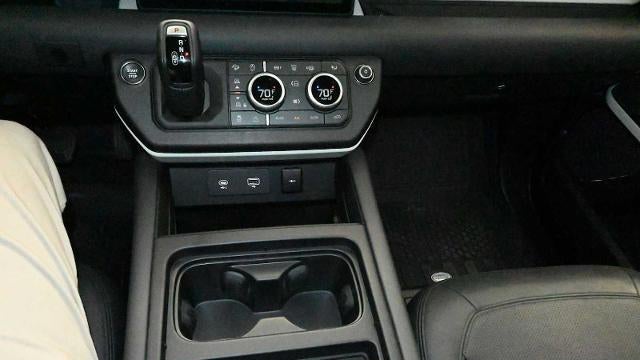 2023 Land Rover Defender 110 SE