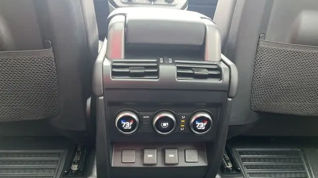 2024 Land Rover Defender 110 V8 P500 SE