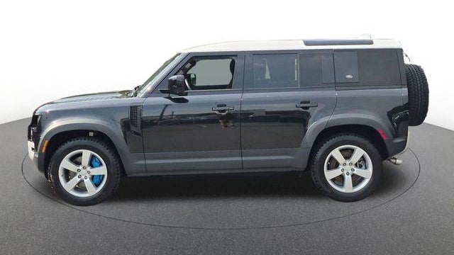 2024 Land Rover Defender 110 V8 P500 SE