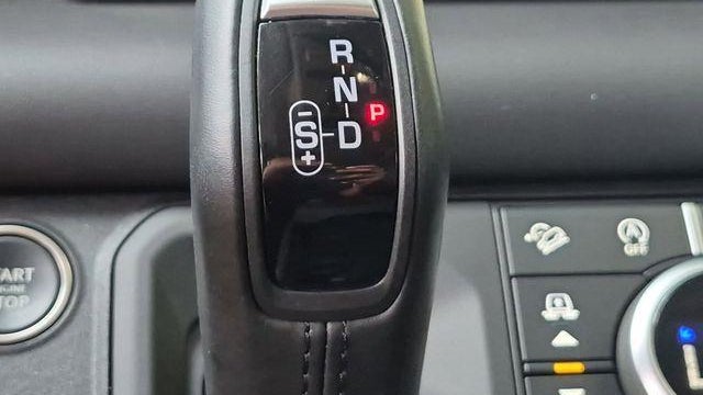 2024 Land Rover Defender 110 V8 P500 SE
