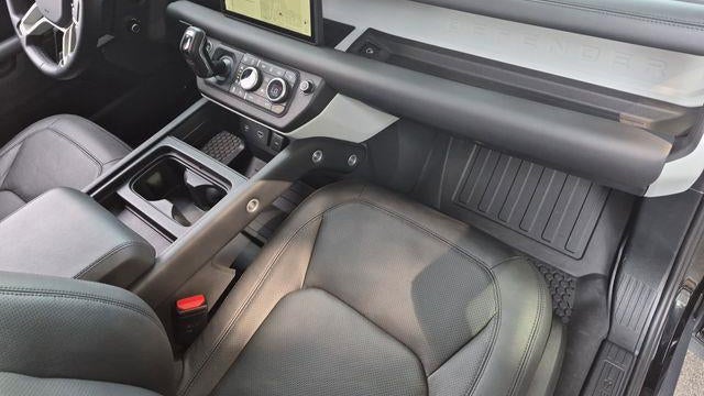 2024 Land Rover Defender 110 V8 P500 SE