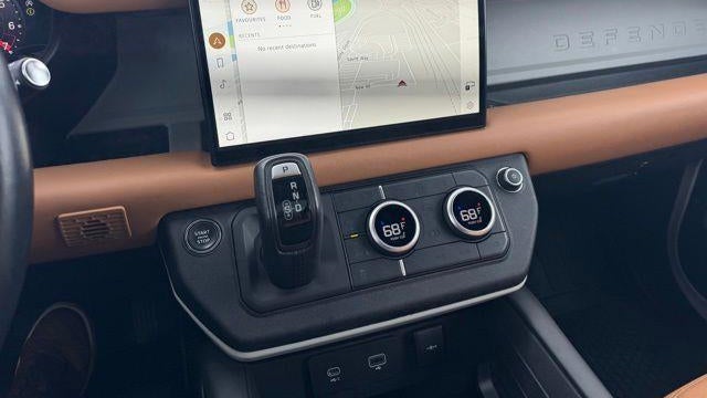 2023 Land Rover Defender 130 SE