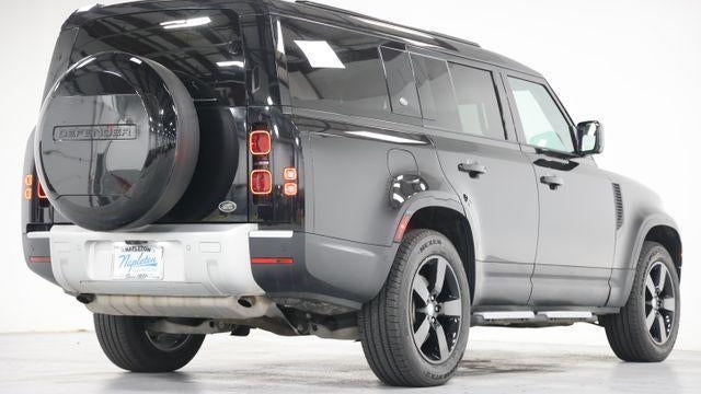 2023 Land Rover Defender 130 SE