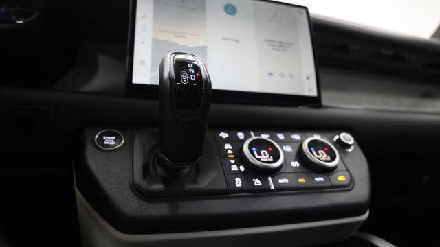2023 Land Rover Defender 130 SE
