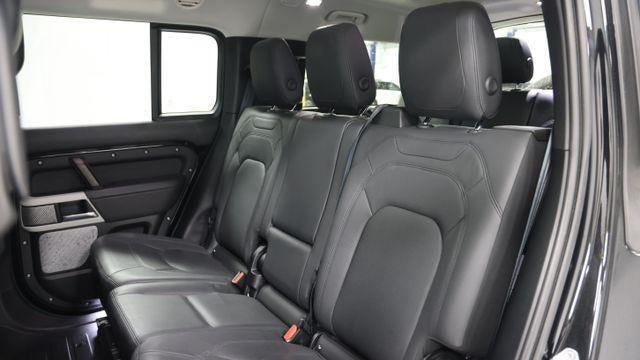 2023 Land Rover Defender 130 SE