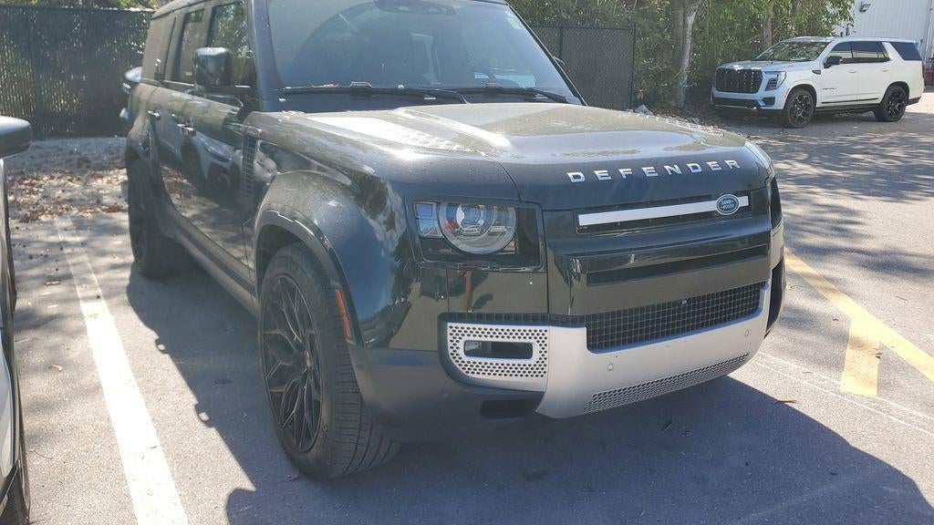 2023 Land Rover Defender 130 SE