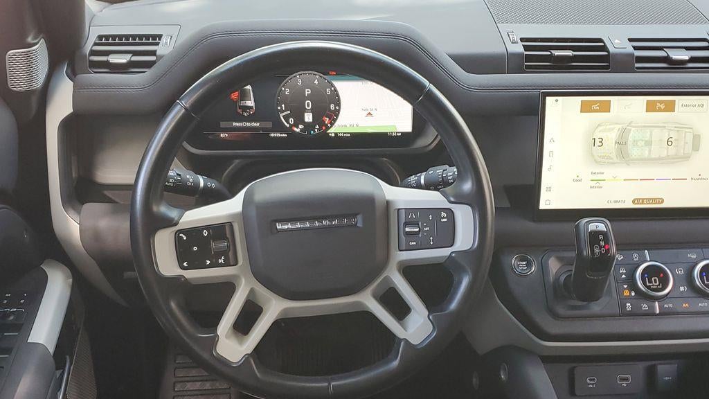 2023 Land Rover Defender 130 SE