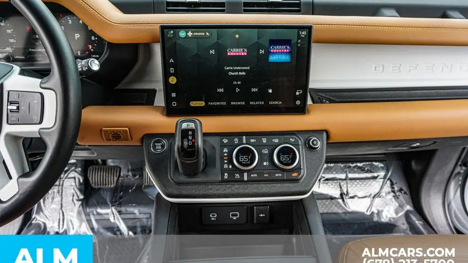 2023 Land Rover Defender 130 SE