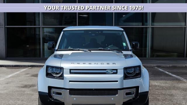 2023 Land Rover Defender 130 SE