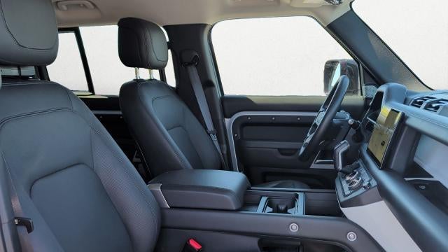 2023 Land Rover Defender 130 SE
