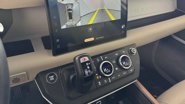 2023 Land Rover Defender 130 SE