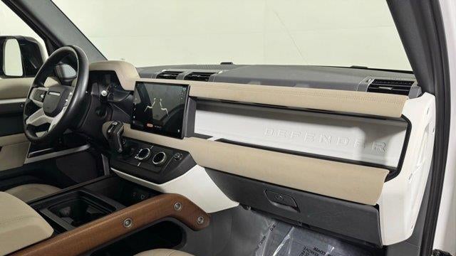 2023 Land Rover Defender 130 SE