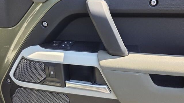 2021 Land Rover Defender 90 First Edition