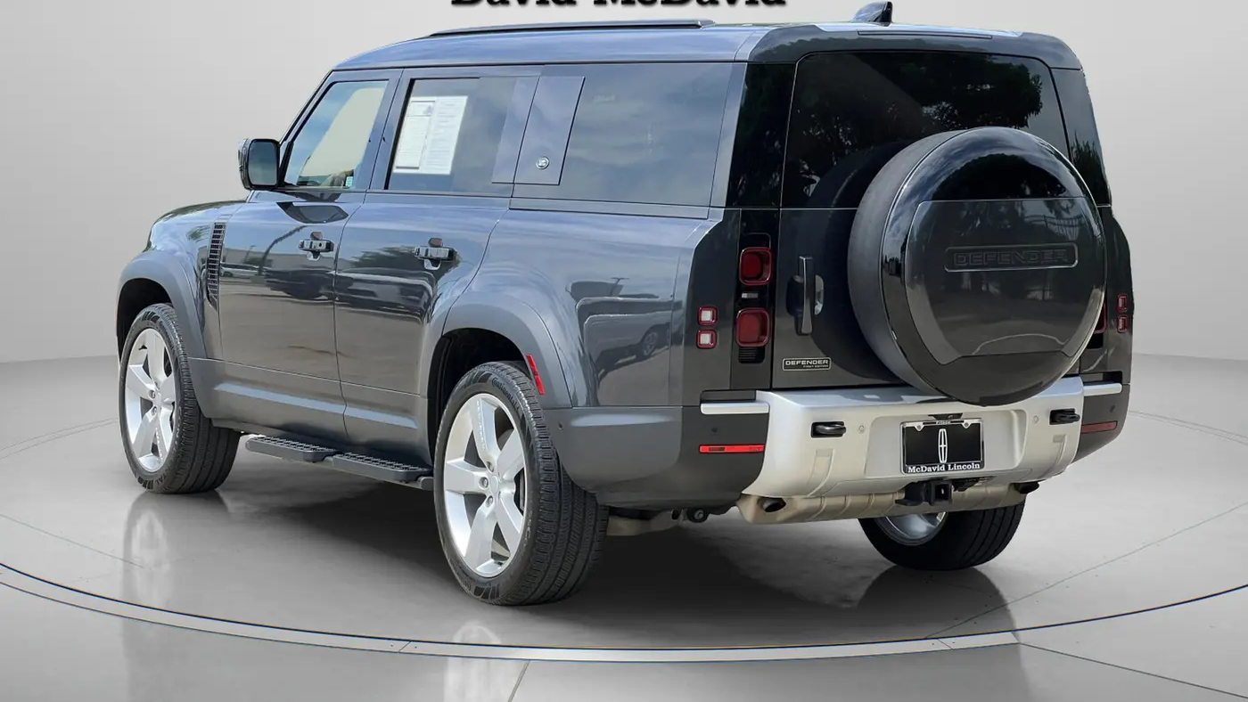 2023 Land Rover Defender 130 First Edition