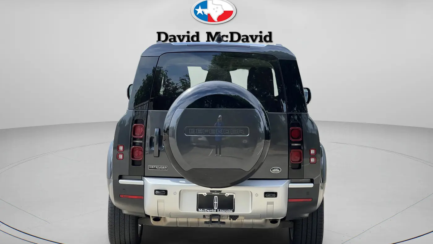 2023 Land Rover Defender 130 First Edition