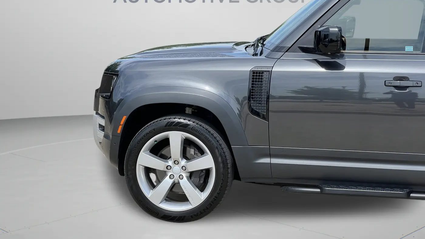 2023 Land Rover Defender 130 First Edition