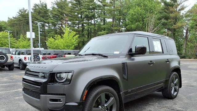 2023 Land Rover Defender 110 V8