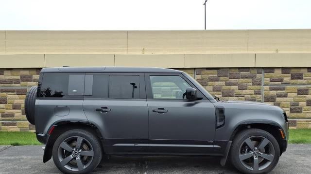 2023 Land Rover Defender 110 V8