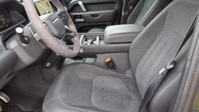 2023 Land Rover Defender 110 V8
