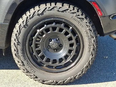 2025 Land Rover Defender AWD 110 V8 P525 4DR SUV