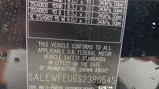 2025 Land Rover Defender 130 P400 Outbound