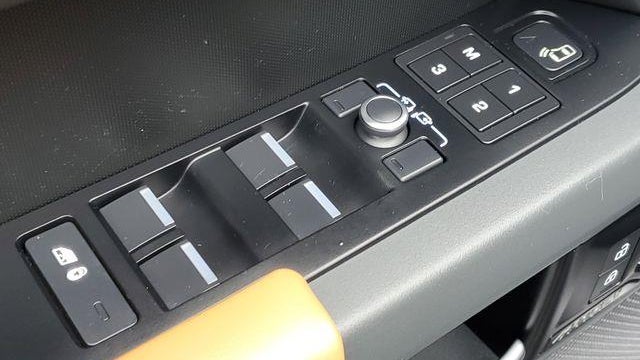 2023 Land Rover Defender 110 X