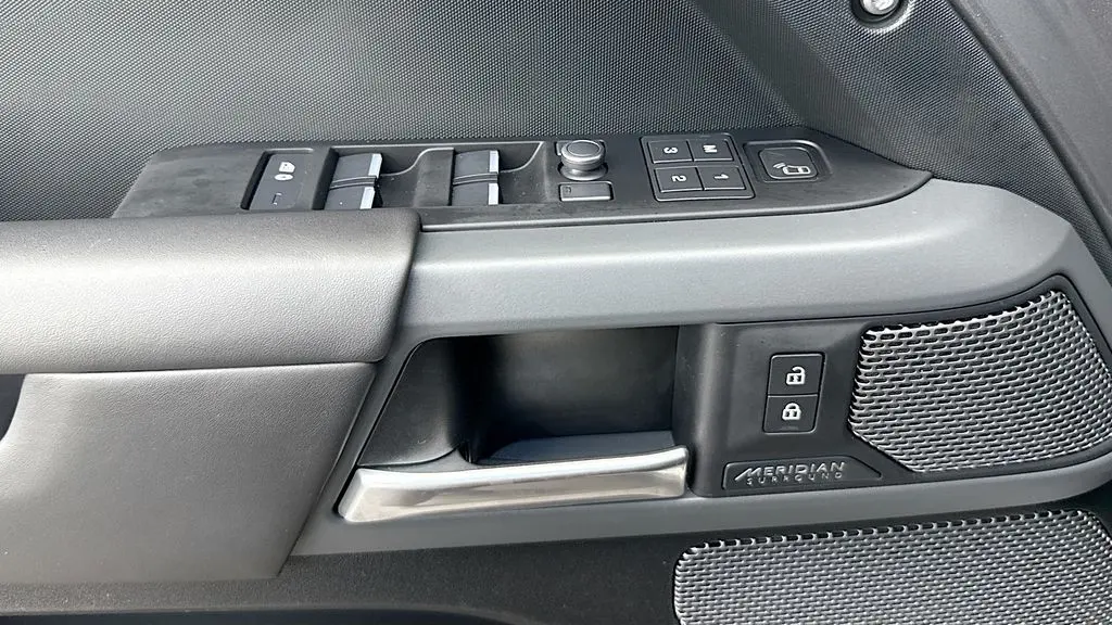 2020 Land Rover Defender 110 X