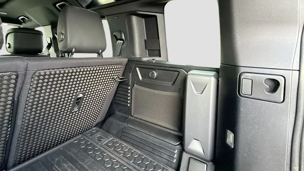 2020 Land Rover Defender 110 X