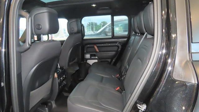 2024 Land Rover Defender 130 P400 X