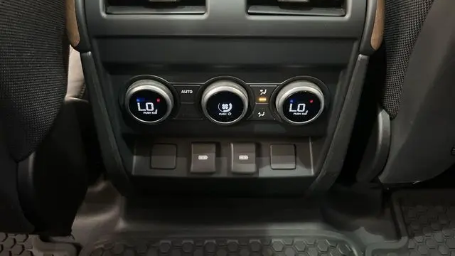 2023 Land Rover Defender 130 X