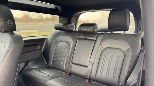2021 Land Rover Defender 90 X-Dynamic S