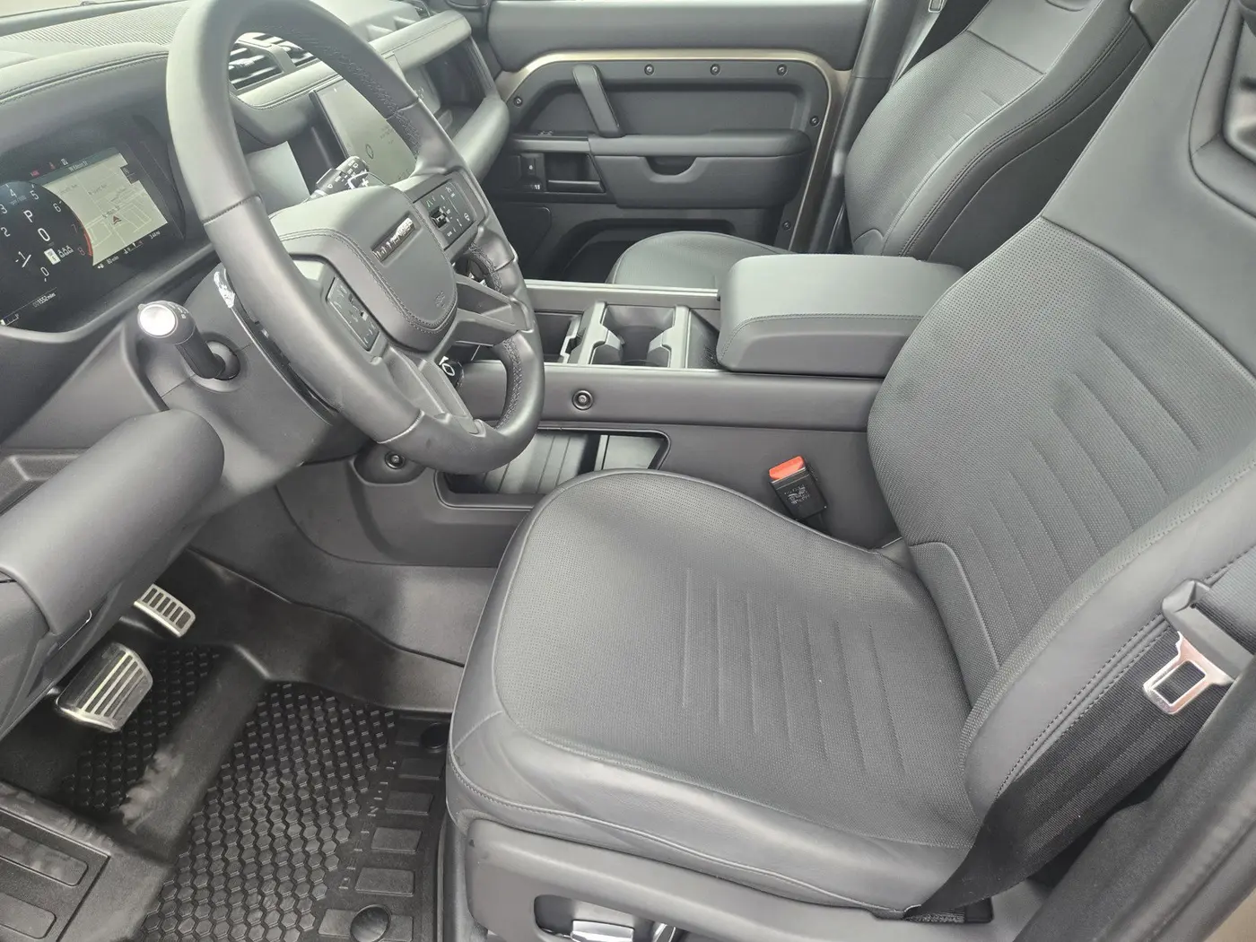 2025 Land Rover Defender - $159,988