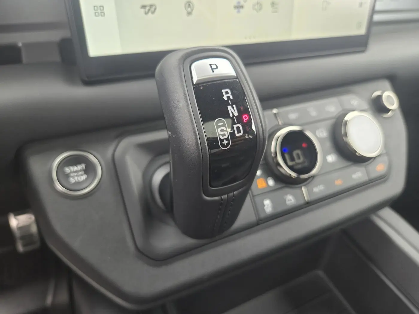 2025 Land Rover Defender - $159,988