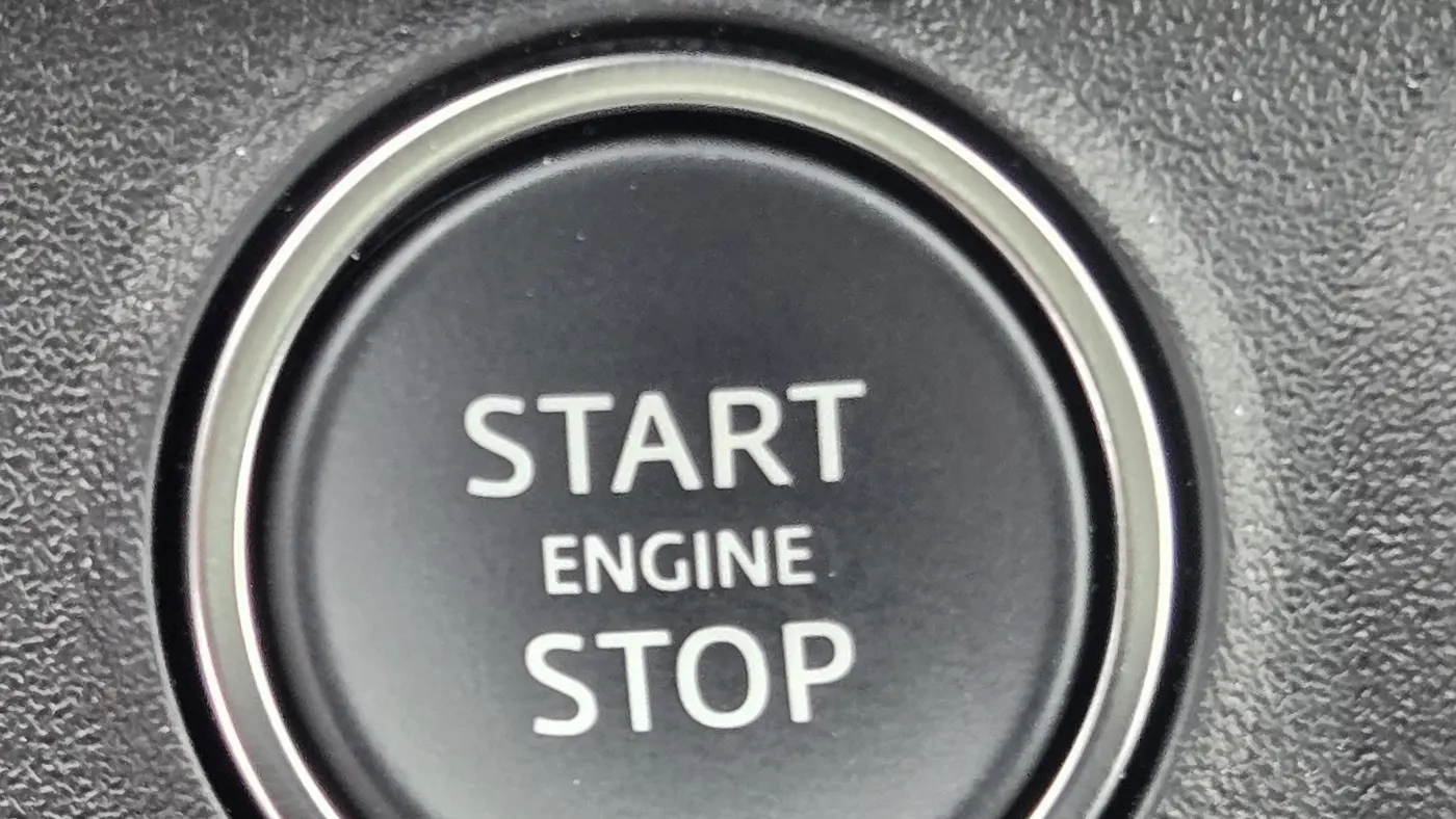 2025 Land Rover Defender 110 P635 OCTA Edition One