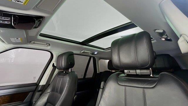 2021 Land Rover Range Rover Base