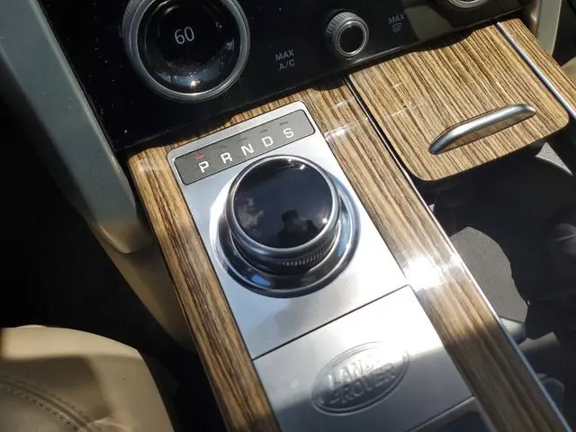 2018 LAND ROVER Range Rover - $31,990