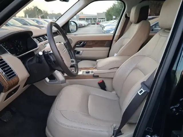 2018 LAND ROVER Range Rover - $31,990