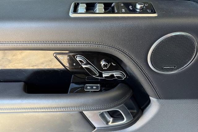 2022 Land Rover Range Rover - $45,500