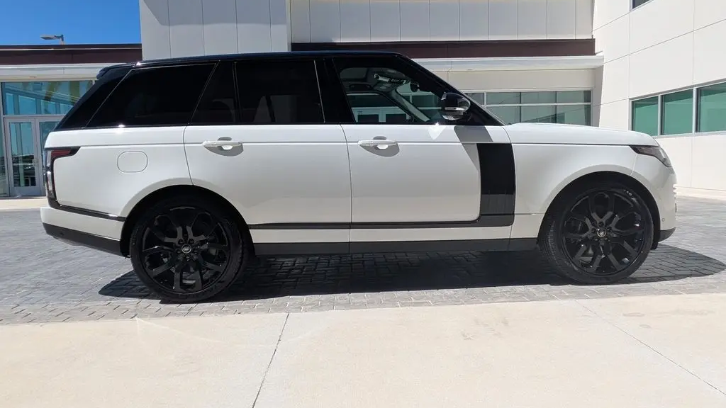 2021 Land Rover Range Rover P525 HSE Westminster Edition