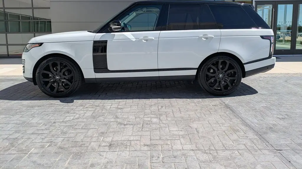 2021 Land Rover Range Rover P525 HSE Westminster Edition