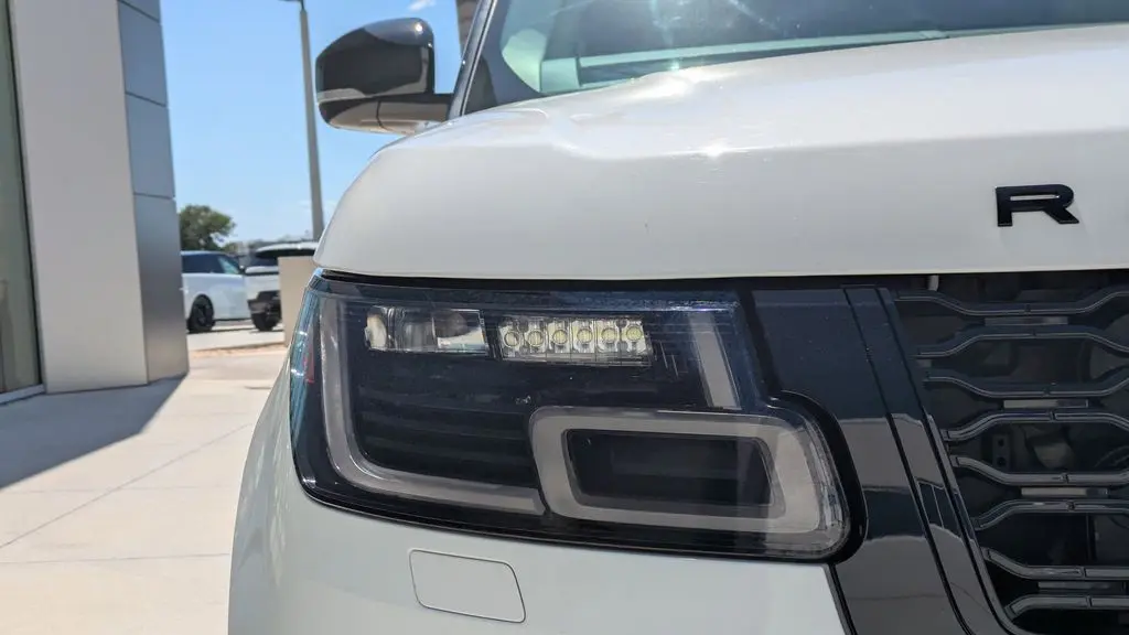 2021 Land Rover Range Rover P525 HSE Westminster Edition