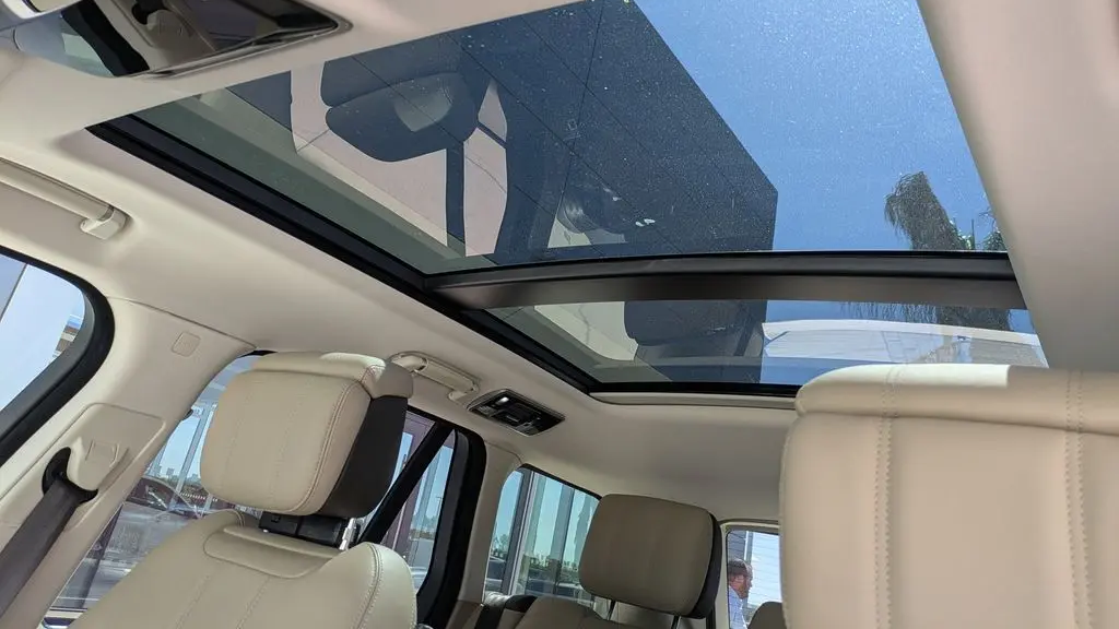 2021 Land Rover Range Rover P525 HSE Westminster Edition