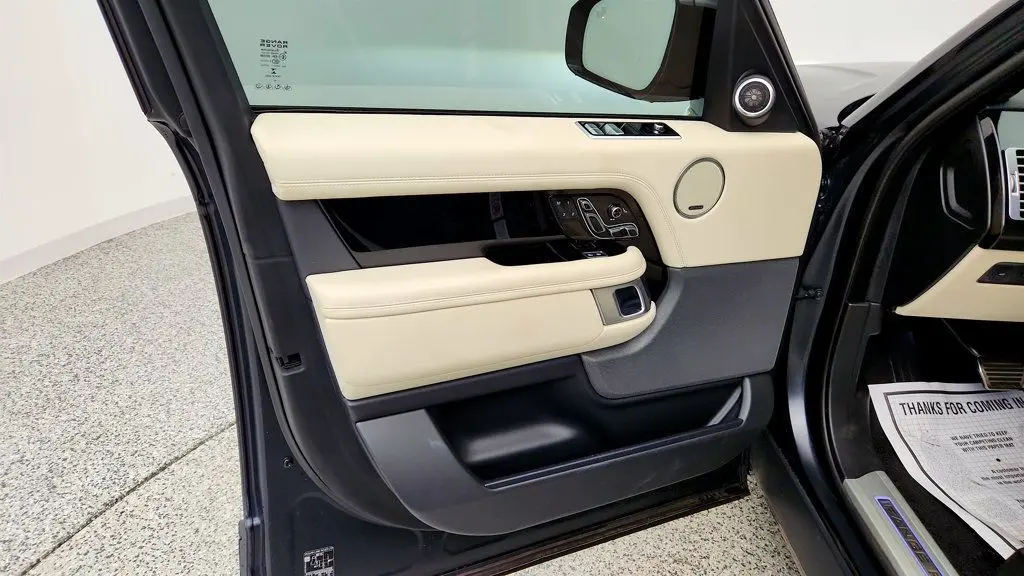 2021 Land Rover Range Rover P525 HSE Westminster Edition