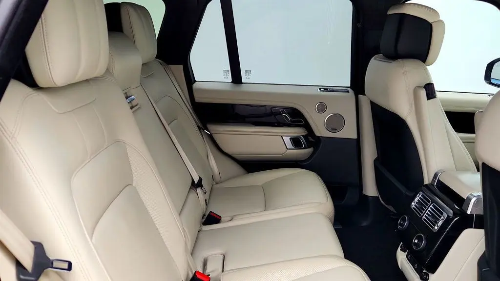 2021 Land Rover Range Rover P525 HSE Westminster Edition