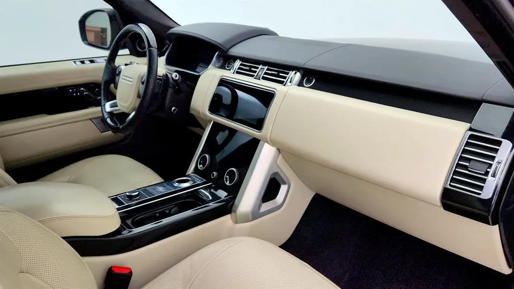 2021 Land Rover Range Rover P525 HSE Westminster Edition