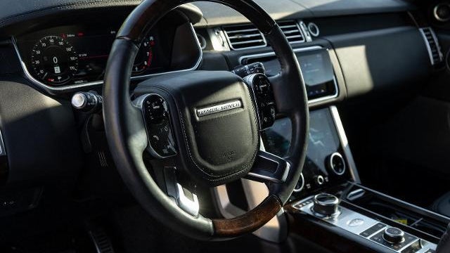 2021 Land Rover Range Rover P525 HSE Westminster Edition
