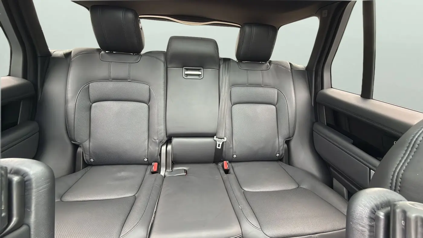 2021 Land Rover Range Rover P525 HSE Westminster Edition