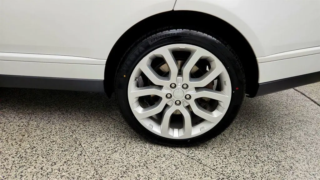 2019 Land Rover Range Rover - $28,495